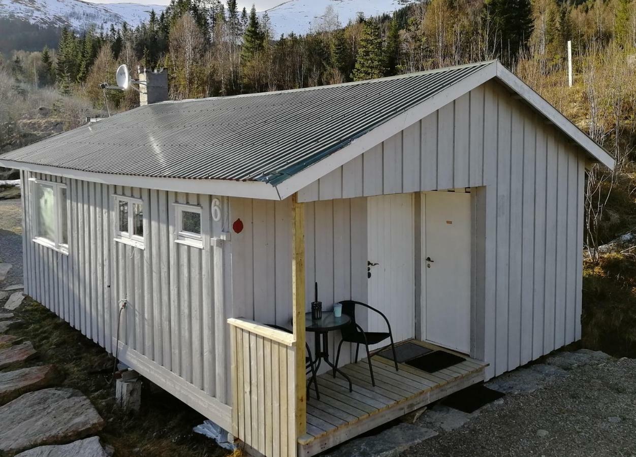Smordal Hytteutleie Og Camping 호텔 노르드피오르다이드 외부 사진